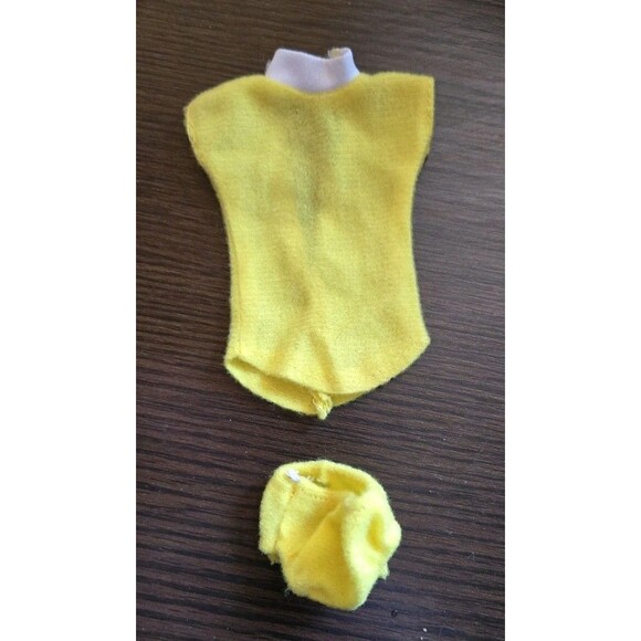 Vintage Barbie? Clone Mod? 80s? Doll Outfit Yellow Felt Handmade? Top & Bottoms - Picture 1 of 7
